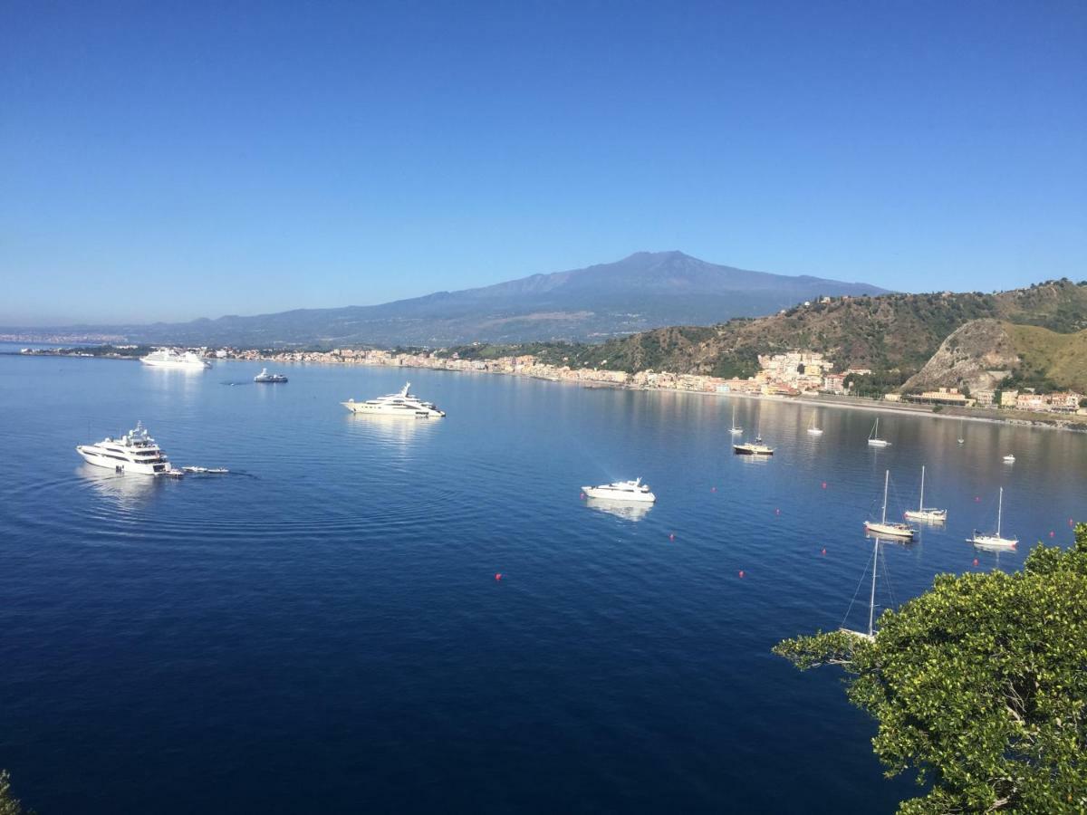 شقة Panoramic Taormina Bay View المظهر الخارجي الصورة